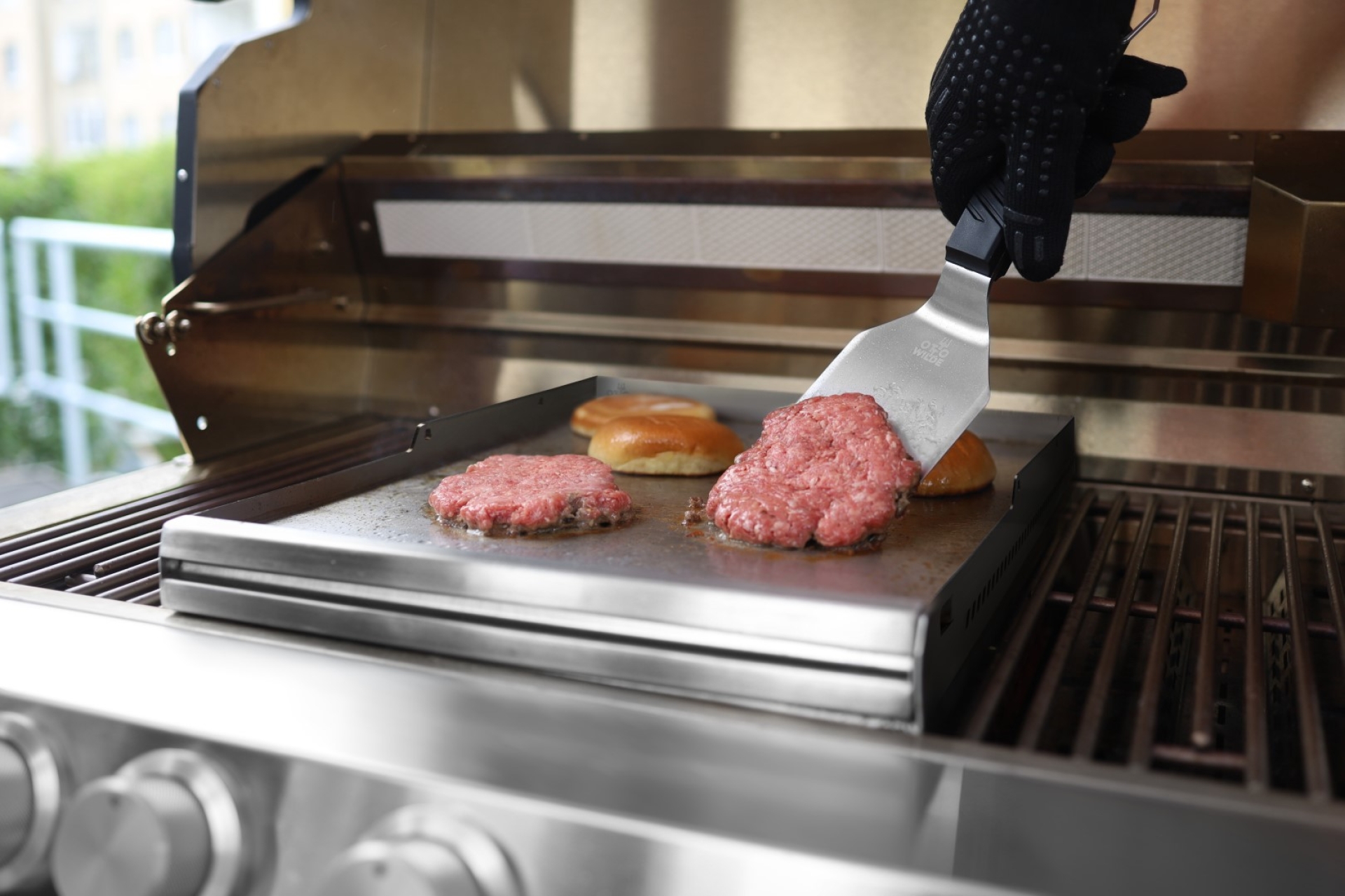 Preview: Otto Wilde Spachtel beim Burger braten 2